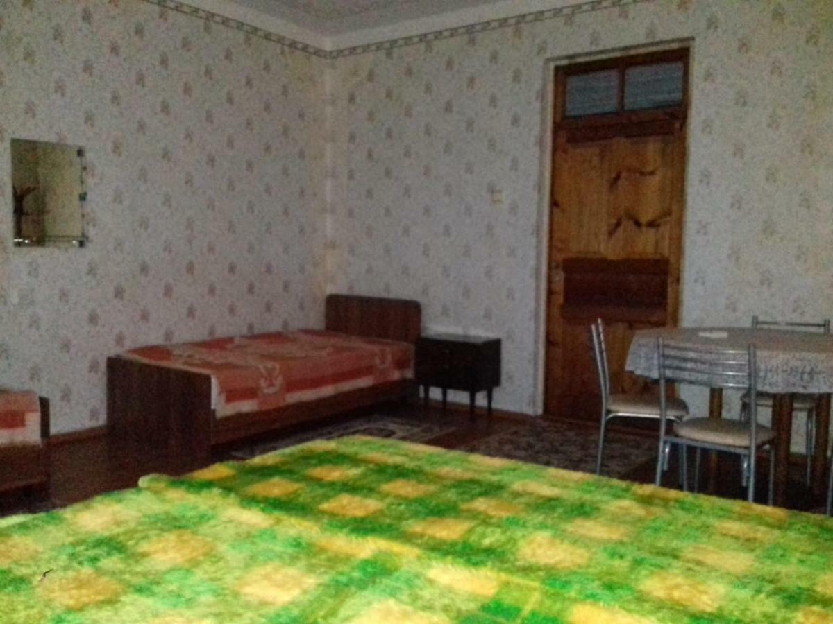 Guesthouse At Oleg'S Zolotoy Bereg Gudauta Exterior foto