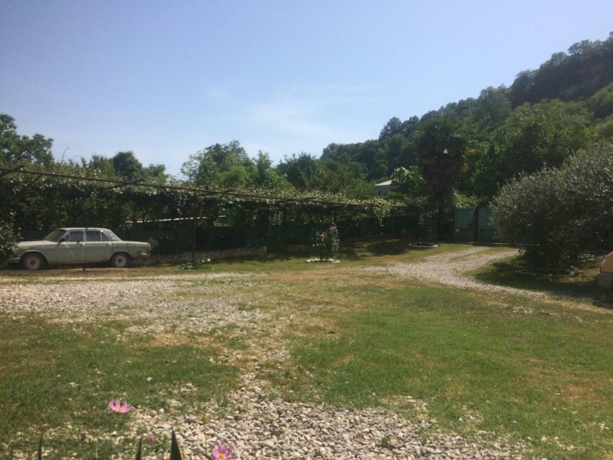Guesthouse At Oleg'S Zolotoy Bereg Gudauta Exterior foto